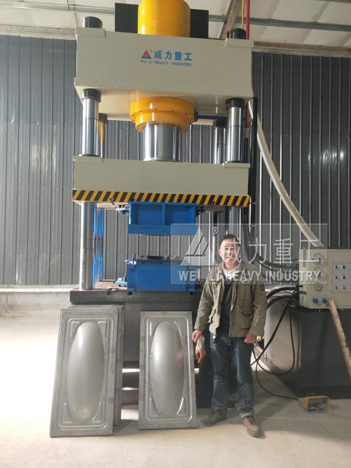 巧克力水箱成型液壓機