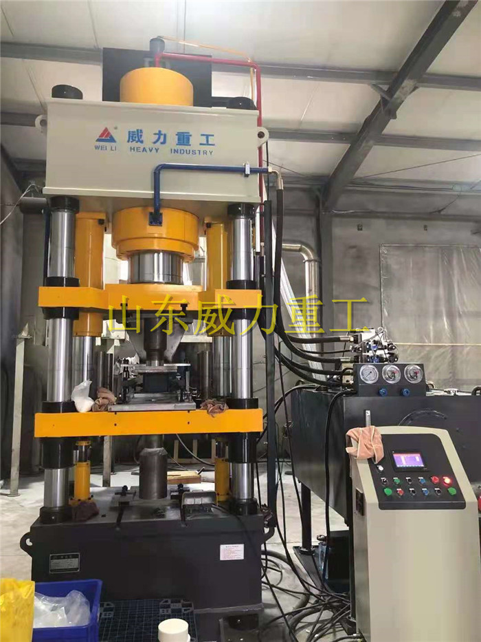 四梁四柱粉末成型液壓機
