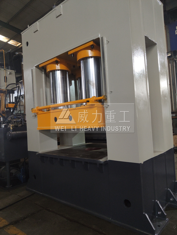 山東威力重工鋁合金鍛造液壓機(jī)